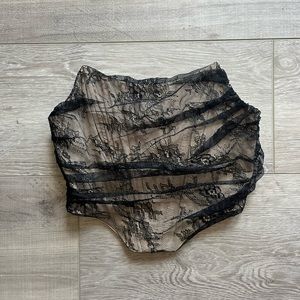 never worn black lace corset